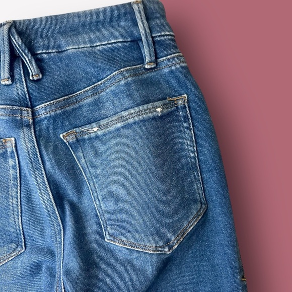 Good American ‘Good Legs Straight’ Jeans in “Indigo025” Wash Size 25 - Picture 15 of 16